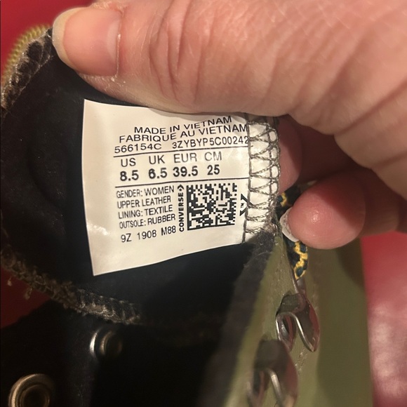 Converse Olive High-Tops with White Accents Women's SZ 8.5 - Picture 4 of 4